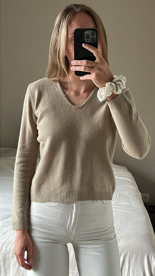 Woolen v neck